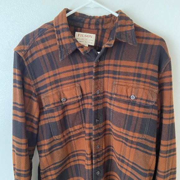 Filson Men's Medium 100% Cotton Copper Black Plaid Flannel Work Shirt 11010689 - Picture 4 of 10